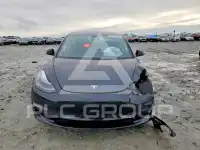 2023 Tesla Model 3 фото
