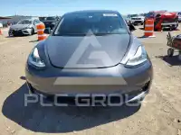 2023 Tesla Model 3 фото