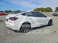 2023 Tesla Model 3 photo
