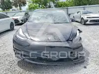 2023 Tesla Model 3 фото