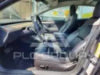 2023 Tesla Model 3 фото