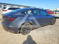 2023 Tesla Model 3 фото