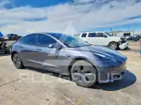 2023 Tesla Model 3 фото