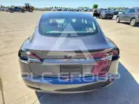 2023 Tesla Model 3 photo