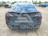 2023 Tesla Model 3 фото