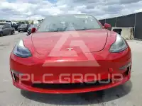 2023 Tesla Model 3 фото