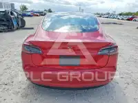 2023 Tesla Model 3 фото