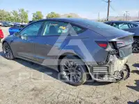 2023 Tesla Model 3 фото