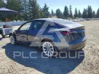 2023 Tesla Model 3 фото