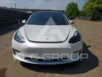 2023 Tesla Model 3 фото