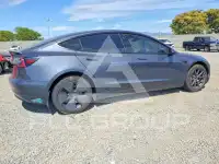 2023 Tesla Model 3 фото