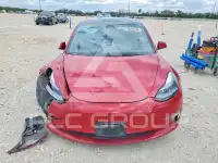 2023 Tesla Model 3 фото