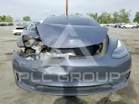 2023 Tesla Model 3 фото
