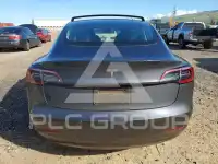 2023 Tesla Model 3 фото
