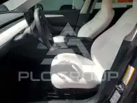 2023 Tesla Model 3 фото