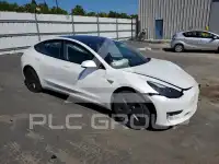 2023 Tesla Model 3 фото