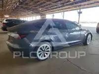 2023 Tesla Model 3 фото