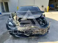 2023 Tesla Model 3 фото