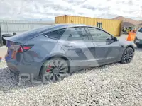2023 Tesla Model 3 фото