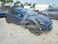 2023 Tesla Model 3 фото