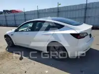 2023 Tesla Model 3 фото