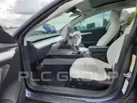 2023 Tesla Model 3 фото