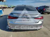 2023 Lexus ES350 photo