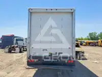 2023 Isuzu NPR фото