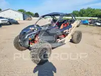 2023 Can-AM Sidebyside фото