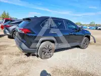 2023 Toyota RAV4 фото