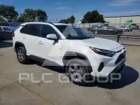 2023 Toyota RAV4 фото