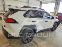 2023 Toyota RAV4 фото