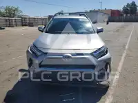 2023 Toyota RAV4 фото