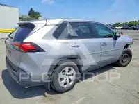 2023 Toyota RAV4 фото