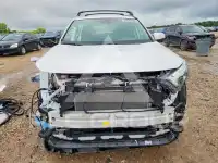 2023 Toyota RAV4 фото