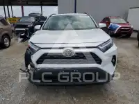 2023 Toyota RAV4 фото