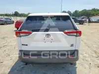 2023 Toyota RAV4 фото