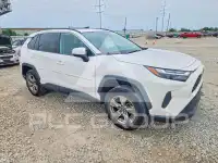 2023 Toyota RAV4 фото