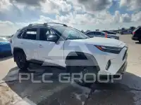 2023 Toyota RAV4 фото
