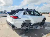 2023 Toyota RAV4 фото