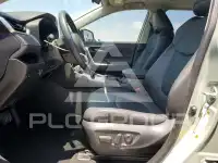2023 Toyota RAV4 фото