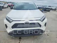 2023 Toyota RAV4 фото