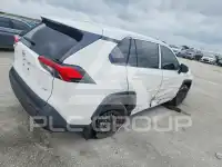 2023 Toyota RAV4 фото