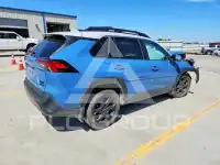 2023 Toyota RAV4 фото