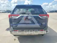 2023 Toyota RAV4 фото