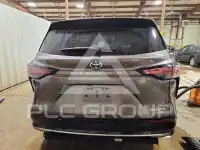 2023 Toyota SIENNA фото