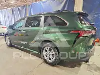 2023 Toyota SIENNA фото