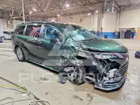 2023 Toyota SIENNA фото