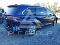 2023 Toyota SIENNA фото
