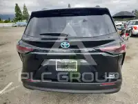 2023 Toyota SIENNA фото